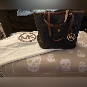 Michael Kors Brown Logo tote
